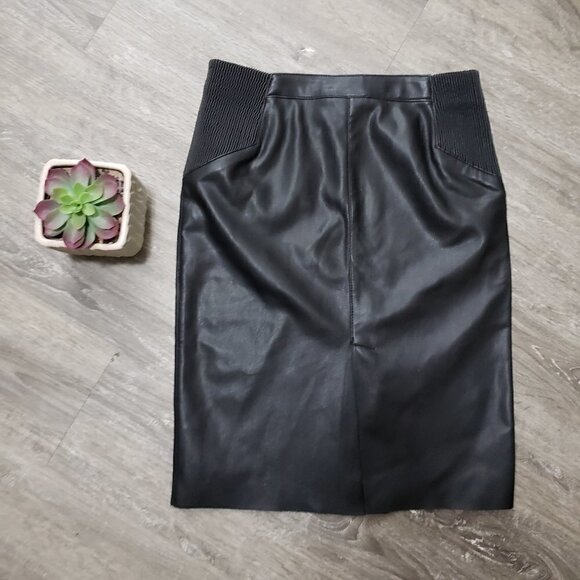 Vero Moda Vegan Leather Mini Skirt Black Sz S New With Tags - Picture 2 of 5